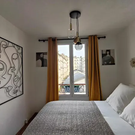 30m2 In The Heart Of Апартаменты Париж