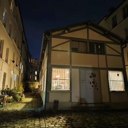 30m2 In The Heart Of * Parigi